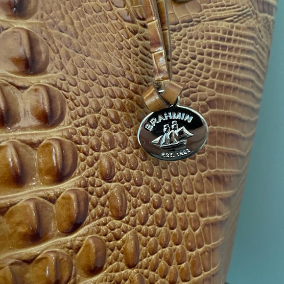 BRAHMIN ‘MISHA’ TOTE…LIKE NEW!! - Picture 6 of 14